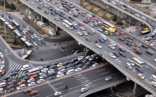 让大数据为交通拥堵“解痛”
