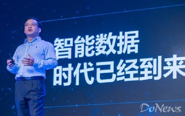 大数据时代的到来推进了人工智能的发展，已成未来大趋势