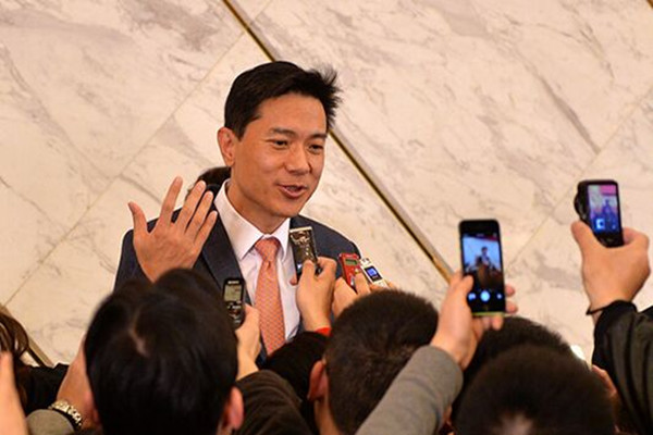 百度董事长兼ceo李彦宏：人工智能堪比工业革命，会使得某些职业受到挑战