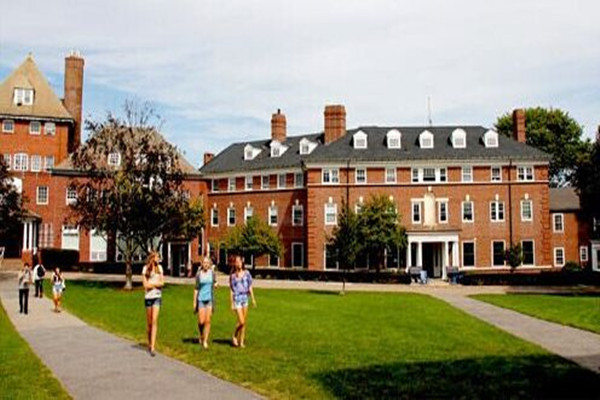 教育部公布2016年出国留学大数据 逾8成留学生回国发展