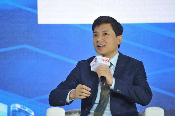 李彦宏：自然语言人机界面是下一方向 比移动互联网机遇大