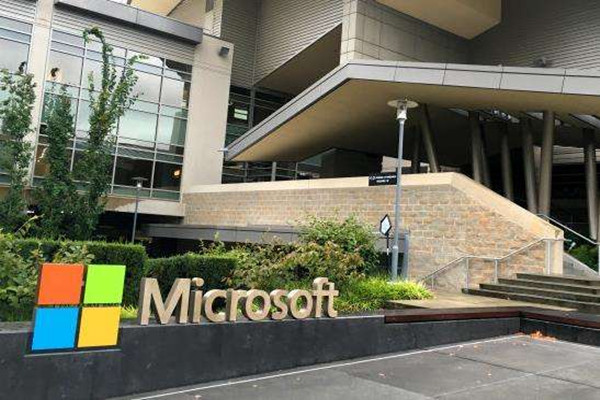 微软2017要发大招:便携、人工智能和混合现实