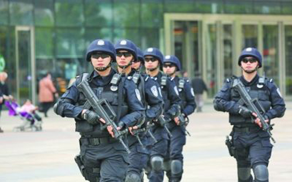 打击犯罪.jpg 打击犯罪.jpg