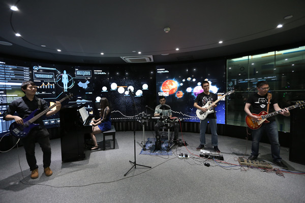 百分点；数据；想象力