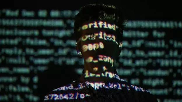 大数据;近因偏差;数据分析 大数据;近因偏差;数据分析