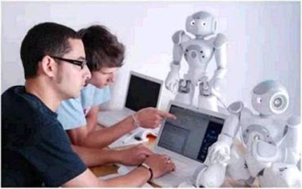 博鳌观察创新峰会：飞贷从大数据到人工智能