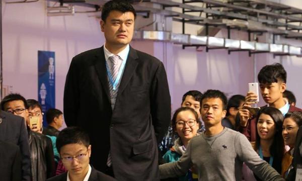 “姚明”在亦庄宣布复出 人工智能叱咤未来体育