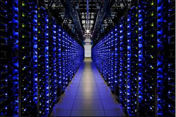 亚马逊与沃尔玛在大数据和AI技术上的较量