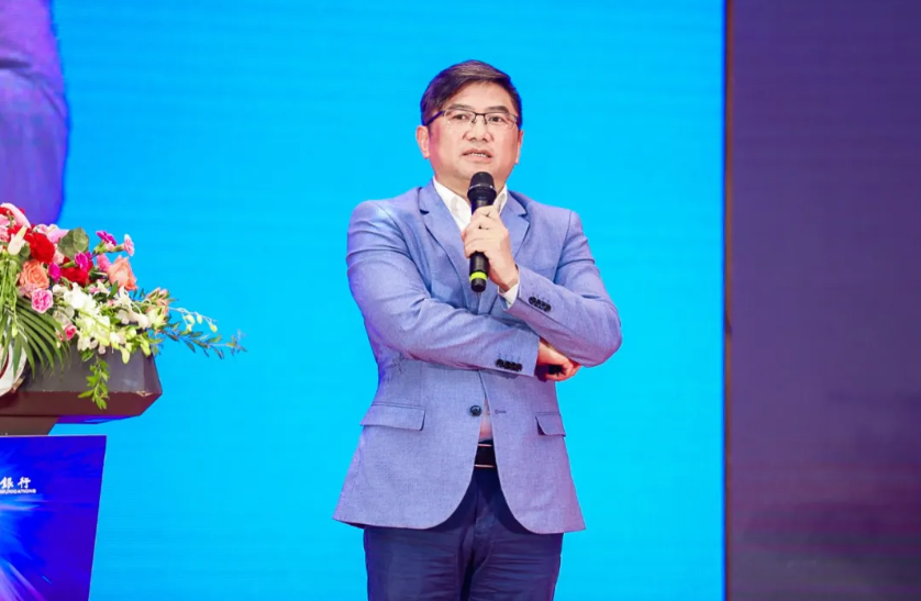 吴余龙：超级集成与超级App——基于北斗网格码的城市时空服务与价值逻辑