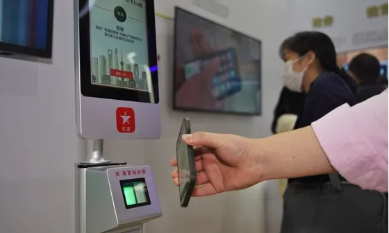 数字政府建设如何引领全面数字化发展？